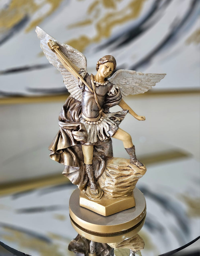 San Miguel Arcángel chico