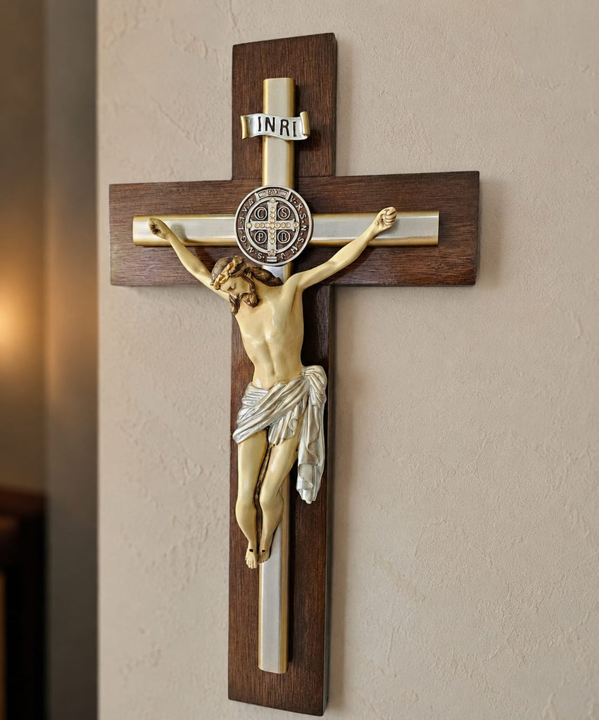 Cruz/escultura Cristo INRI